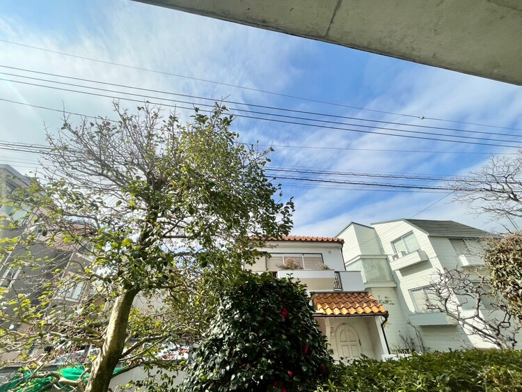 その他 眺望や窓からの景色が良いと、家で過ごす時間も快適です。