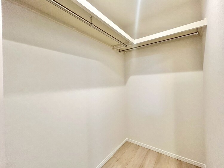 その他 収納スペースが付いていて、お部屋を広く使っていただけます。