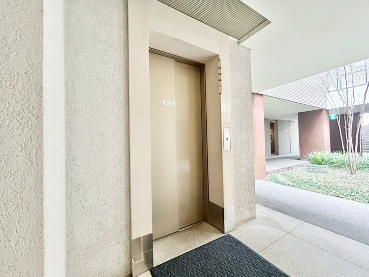 その他 エレベーター完備のため荷物が多くなっても安心。