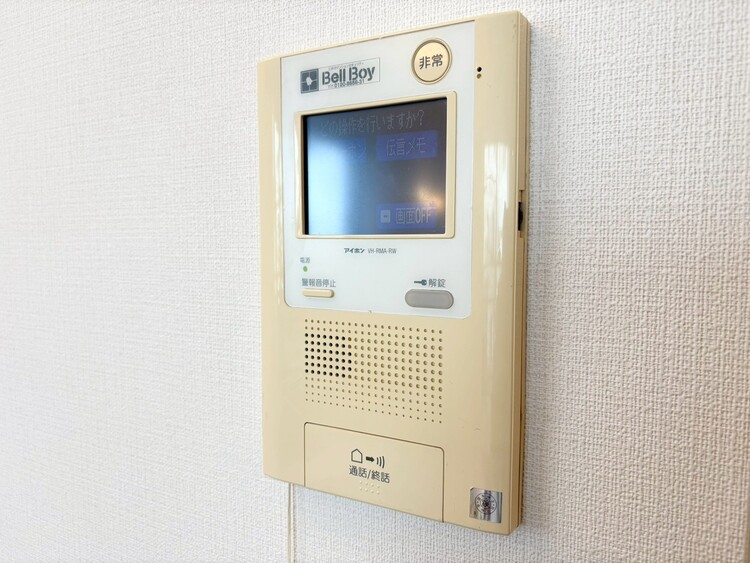 その他 誰が来てもわかる様にモニター付きインターホンを設置。
