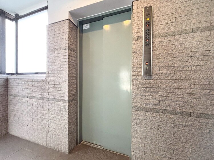 その他 エレベーター完備のため荷物が多くなっても安心。