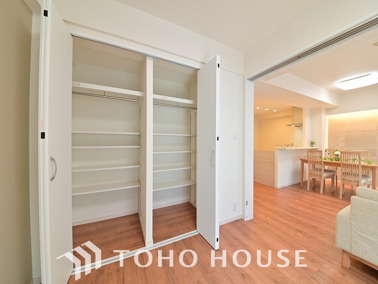 収納 居室　収納