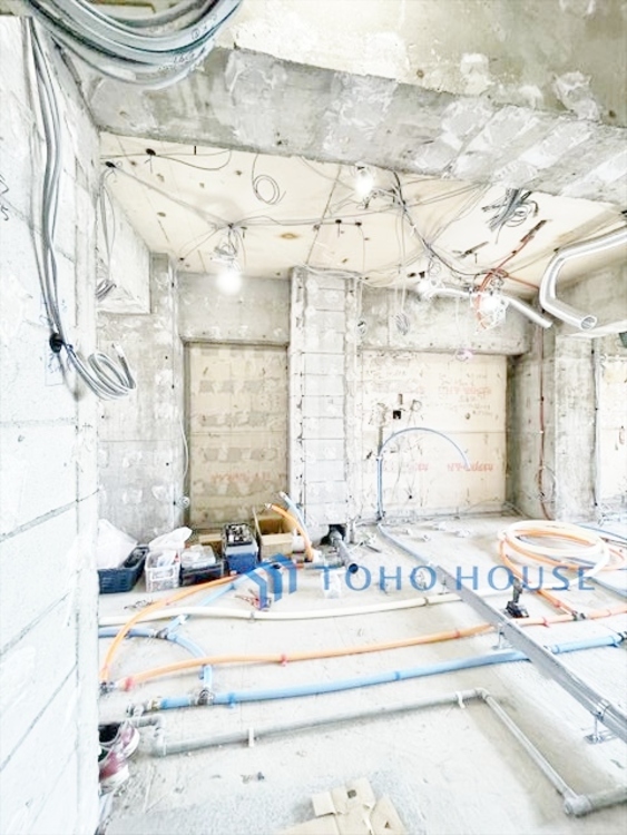 トイレ ◆住むほどに実感する快適性＆機能性◆各空間を彩る設備は、デザイン性に優れたHigh Quality仕様が装備。広く使い勝手のよい空間と設備で、理想の暮らしを演出します。