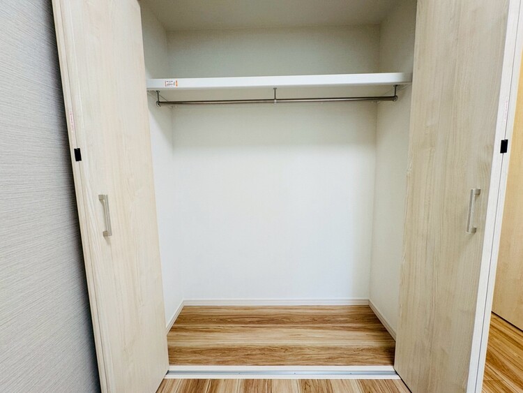 その他 収納スペースが付いていて、お部屋を広く使っていただけます。