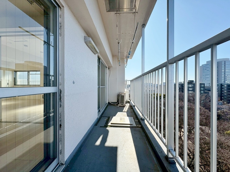 その他 朝の澄んだ空気や、夕方に吹く清々しい風を感じられるバルコニー。