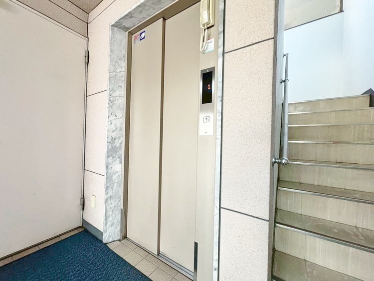 その他 エレベーター完備のため荷物が多くなっても安心。