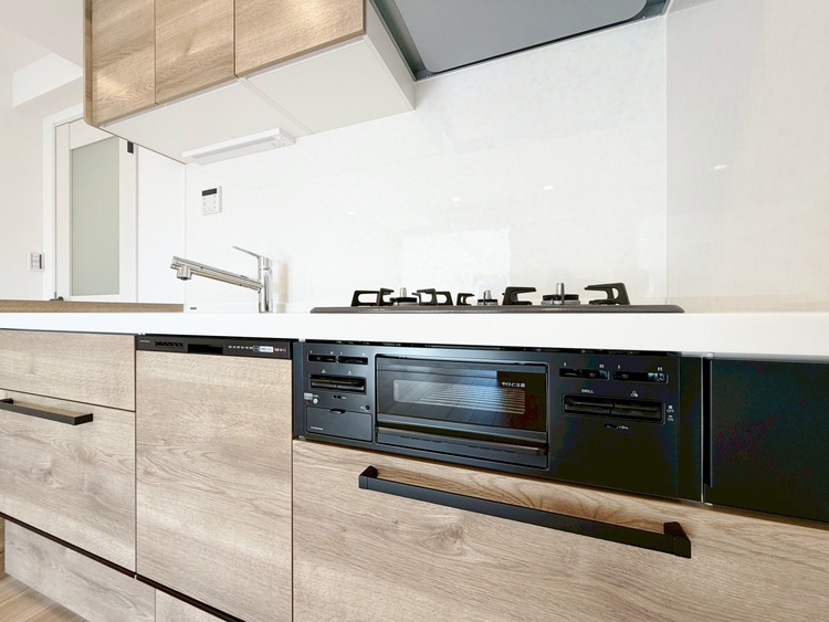 その他 開放感のあるキッチンスペース。調理をしながら、会話も弾みそうですね。