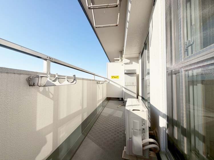 その他 朝の澄んだ空気や、夕方に吹く清々しい風を感じられるバルコニー。