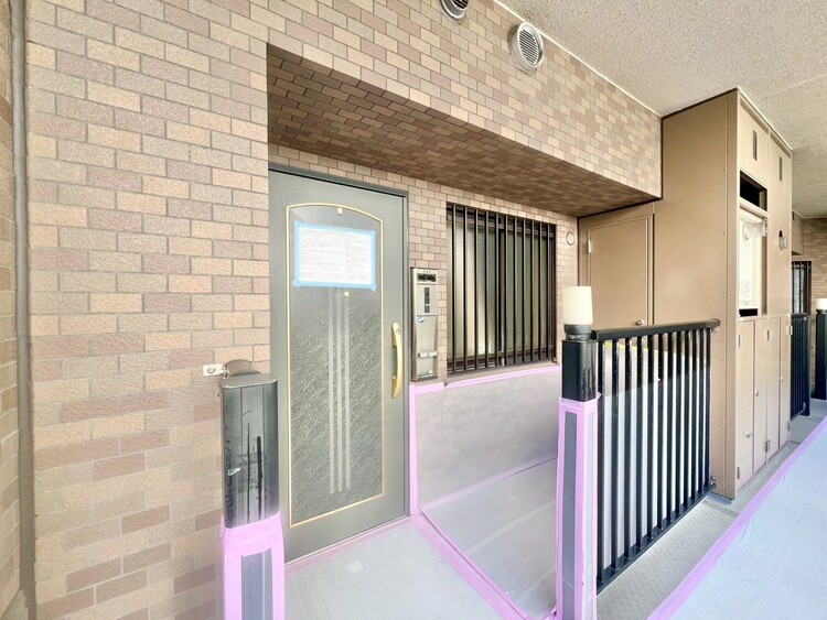 玄関 清潔感のある落ち着いた雰囲気の玄関です。