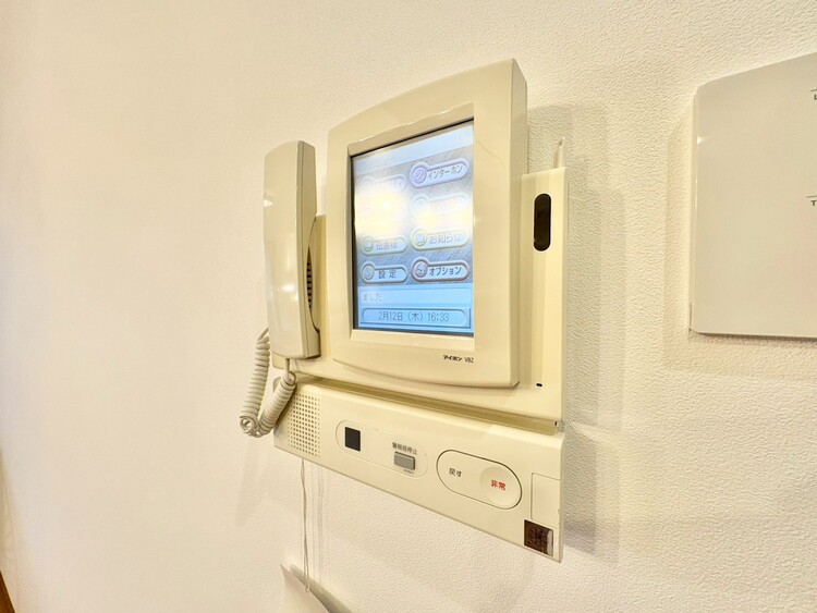 その他 誰が来てもわかる様にモニター付きインターホンを設置。