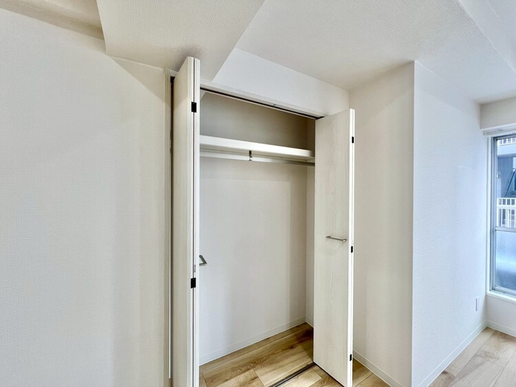 その他 収納スペースが付いていて、お部屋を広く使っていただけます。