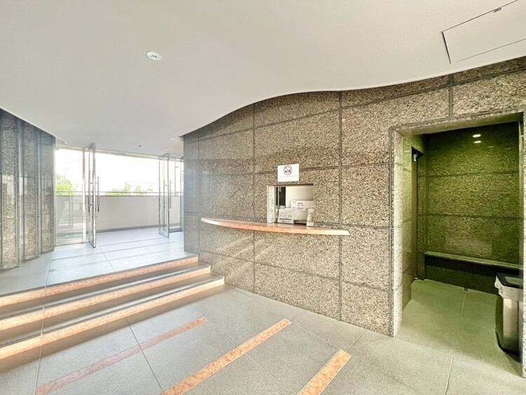 その他 館内は静寂な中が保たれており、管理が行き届いている印象を受けました。