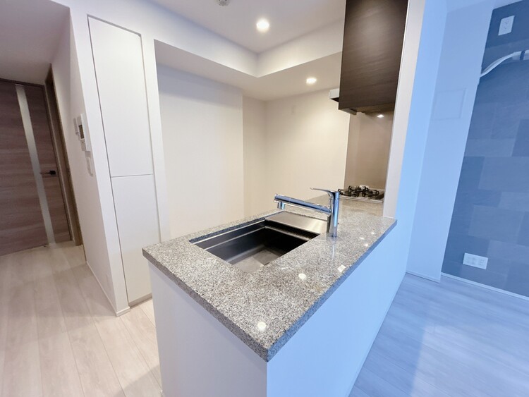 その他 開放感のあるキッチンスペース。調理をしながら、会話も弾みそうですね。