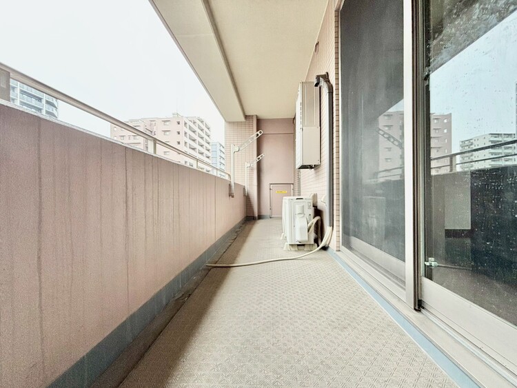 その他 朝の澄んだ空気や、夕方に吹く清々しい風を感じられるバルコニー。