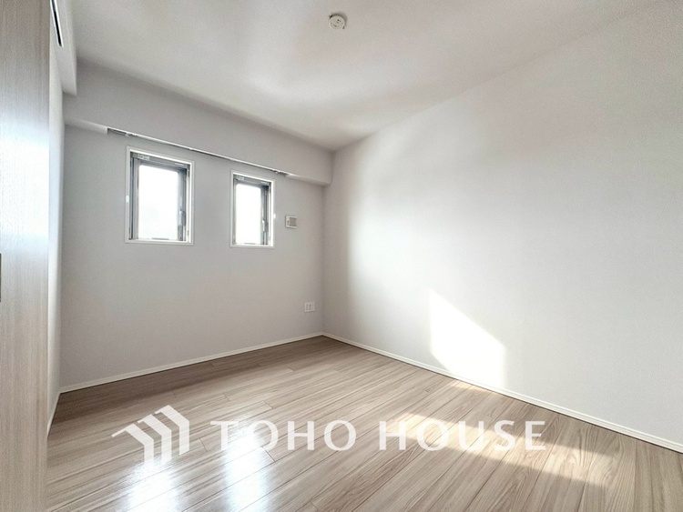 内装 【PRIVATE ROOM】◆快適◆な暮らしに不可欠な収納スペース。快適さとともに思い出も詰まっていく。