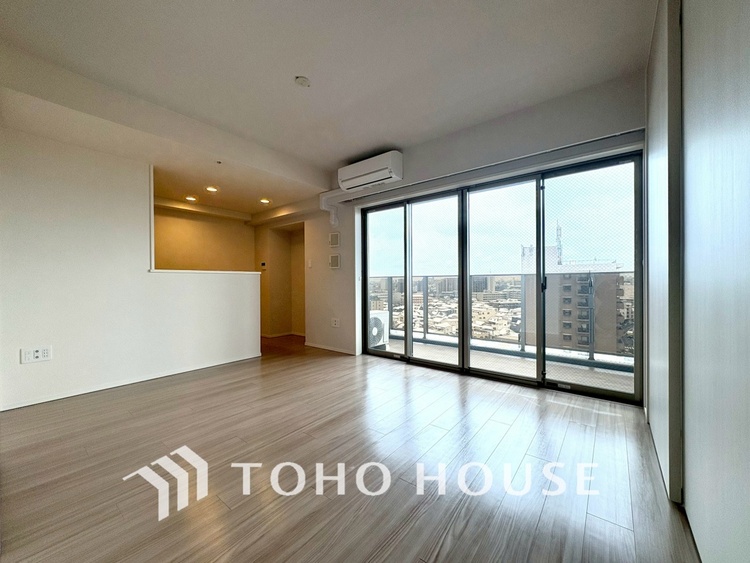 内装 【LIVING】◆住む喜び、楽しさ、感動◆を君と共有したい。いつまでもずっと家族を見渡せるこの広い空間で。