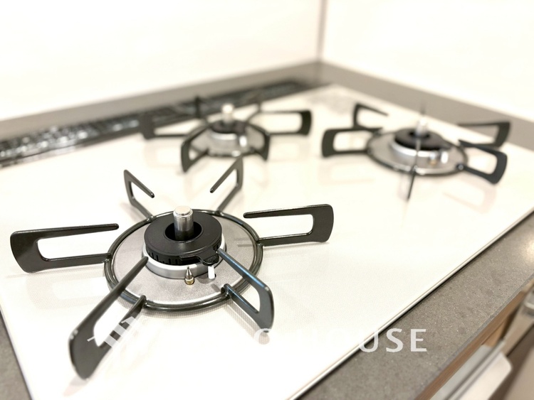 キッチン 【KITCHEN】◆家族のおはよう◆の声を笑顔で迎えてあげられるシステムキッチン。朝ごはんが楽しみでちょっと早起きしたくなるんです。