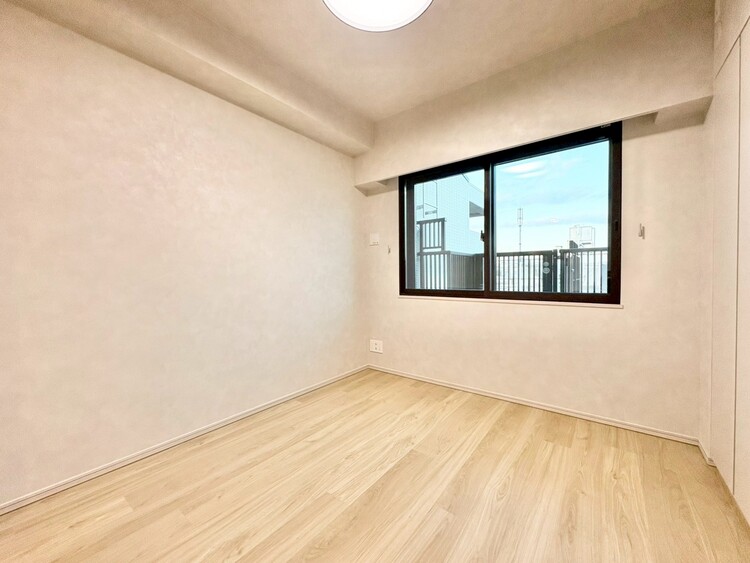 その他 清かで艶やかな時間をもたらしてくれる室内です。