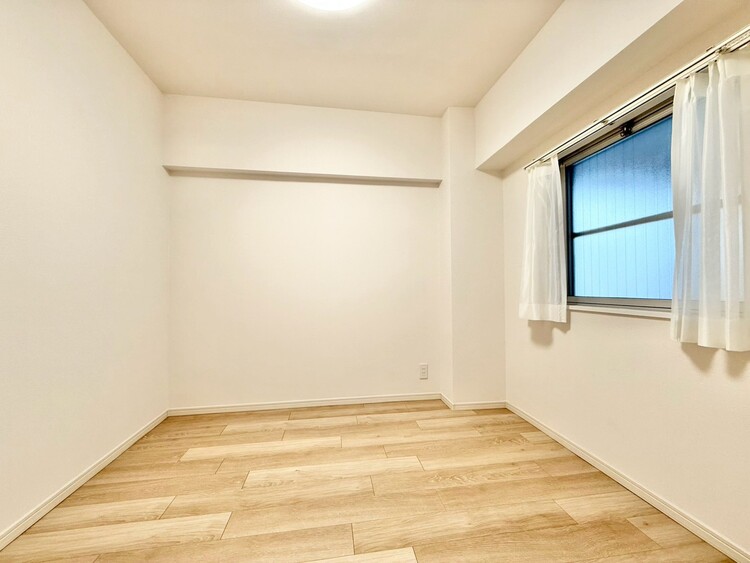 子供部屋 清かで艶やかな時間をもたらしてくれる室内です。