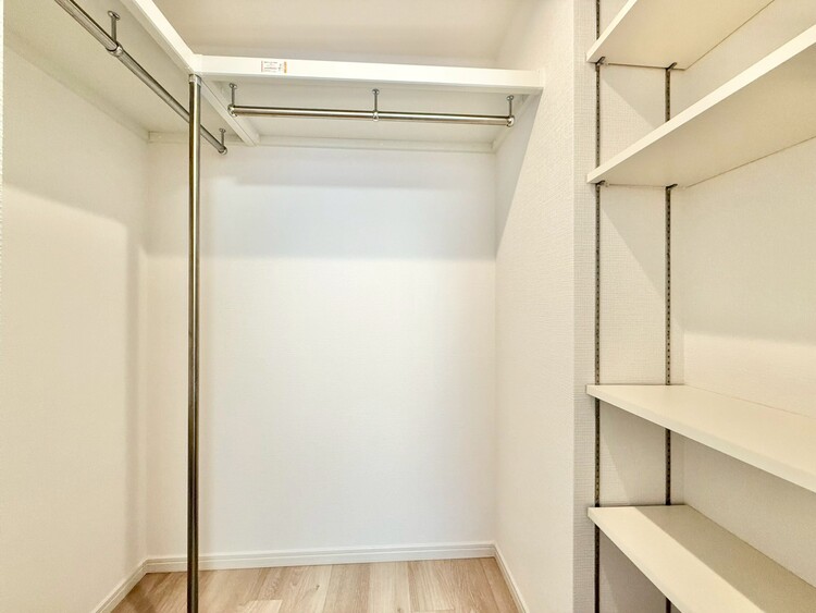 収納 収納スペースが付いていて、お部屋を広く使っていただけます。