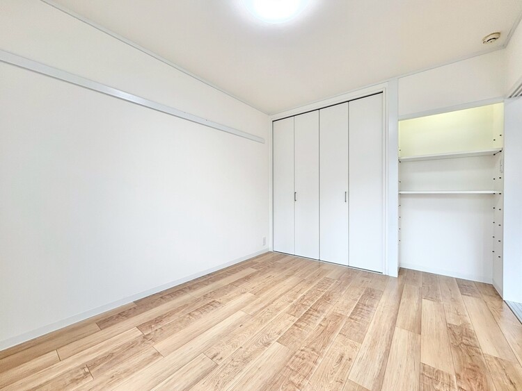 その他 清かで艶やかな時間をもたらしてくれる室内です。