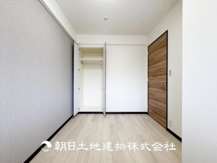 内装 趣味・感性で個性的に飾って頂けるようシンプルに仕上げてあります。