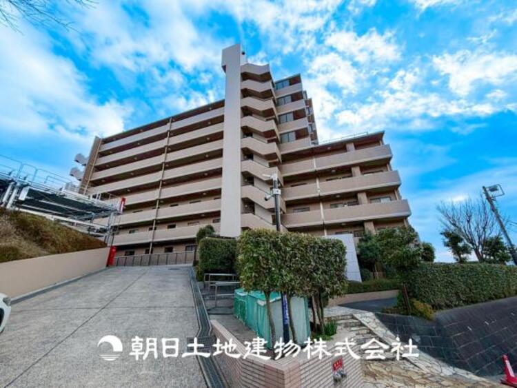 外観 【外観写真】特別な空間はたくさんの光を浴び、風を感じ、暮らしの時間を豊かにしてくれます。デザインされた空間と充実した建物と共に大切な家族の思い出を刻んでいきます。