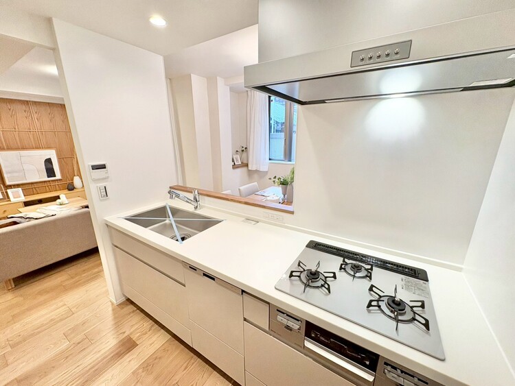 キッチン 洗練されたスタイリッシュなデザイン性と使いやすさを備えた仕様。