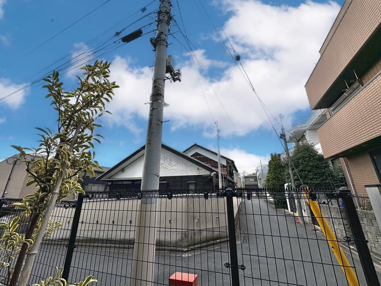 バルコニー 窓を開けると広がる青空。心をリフレッシュして日々を過ごしていきましょう。