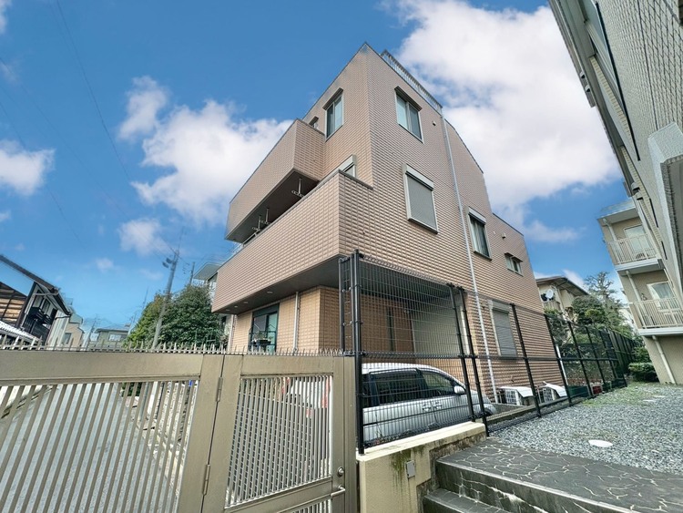 バルコニー 頬をなでる、優しい風を感じることが出来ます。