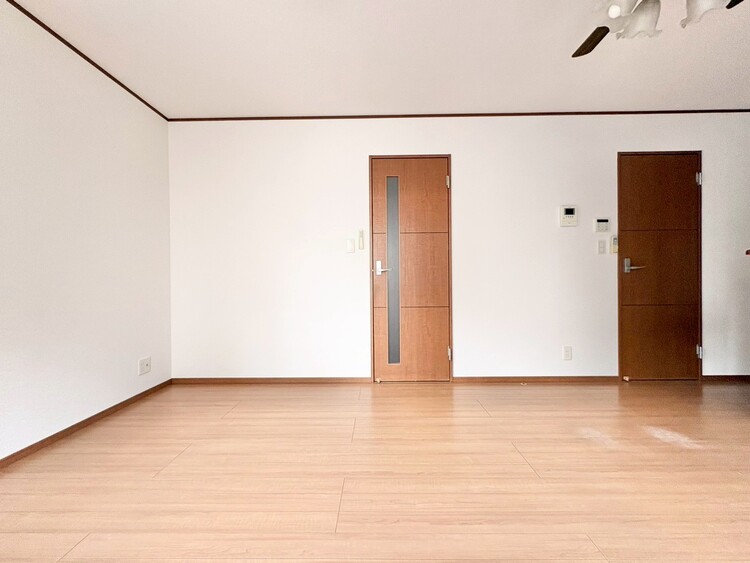 居間 快適に過ごす毎日を求めて、暮らしの中でご自身の「マイホーム」に創り上げてください。