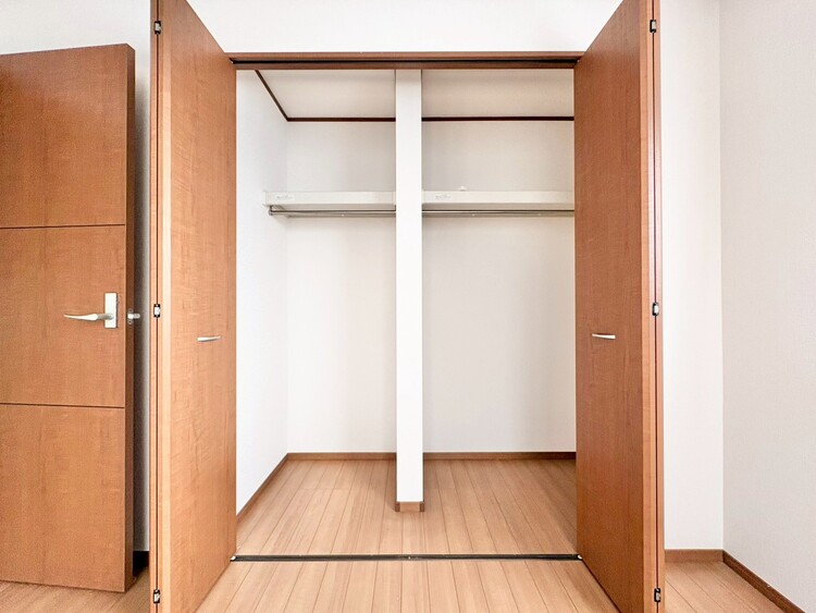 収納 居室にはクローゼットがあり、荷物もスッキリ収納して快適にお過ごしいただけます。