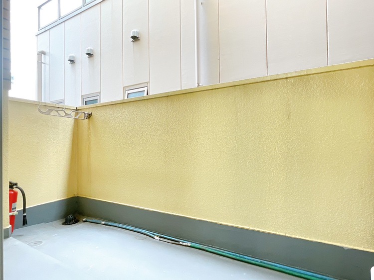 バルコニー 暮らしの中で、光と風を演出してくれるバルコニー。