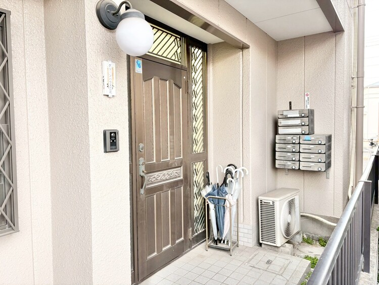 玄関 玄関を開ければ、そこは安らぎのご自宅。