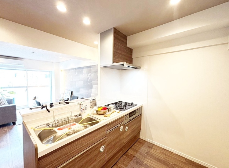 居間 過ごす時間が、たくさんの思い出として紡がれていく場所。