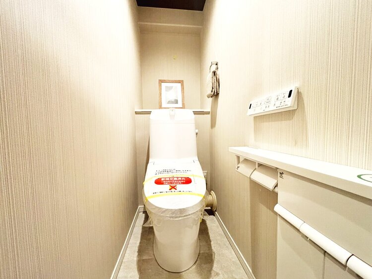 トイレ 暮らしの中のさりげないひとときの快適さにも、こだわりを、持って設備を配しております。