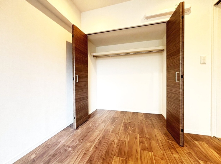 収納 居室にはクローゼットがあり、荷物もスッキリ収納して快適にお過ごしいただけます。