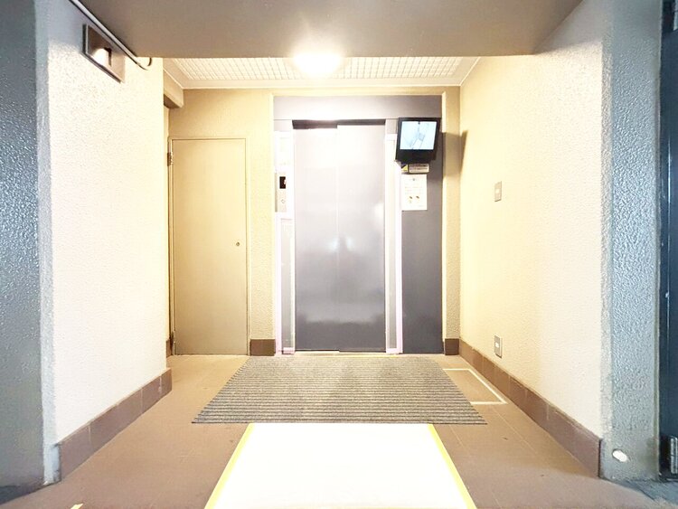 設備 エレベーターの管理も、きちんと行き届いてます。