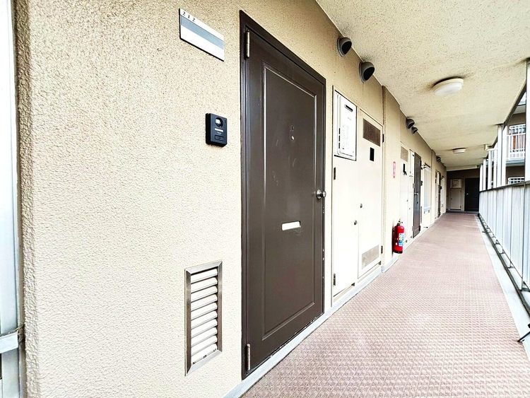 玄関 玄関を開ければ、そこは安らぎのご自宅。