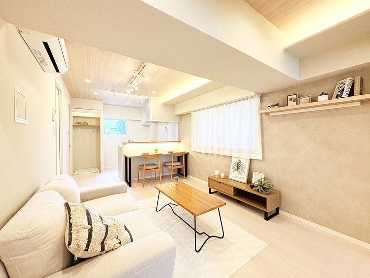 居間 豊かな居住性と、安心感を満たすクオリティが見事に調和した住空間。