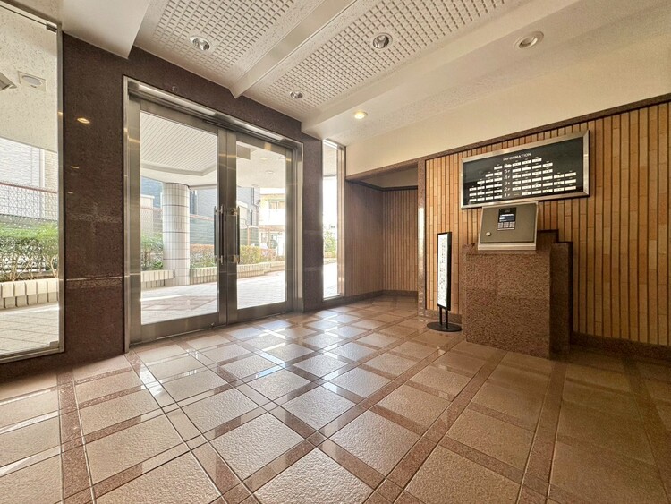 エントランス エントランスは、毎日の行き帰りで使う大事な空間です。