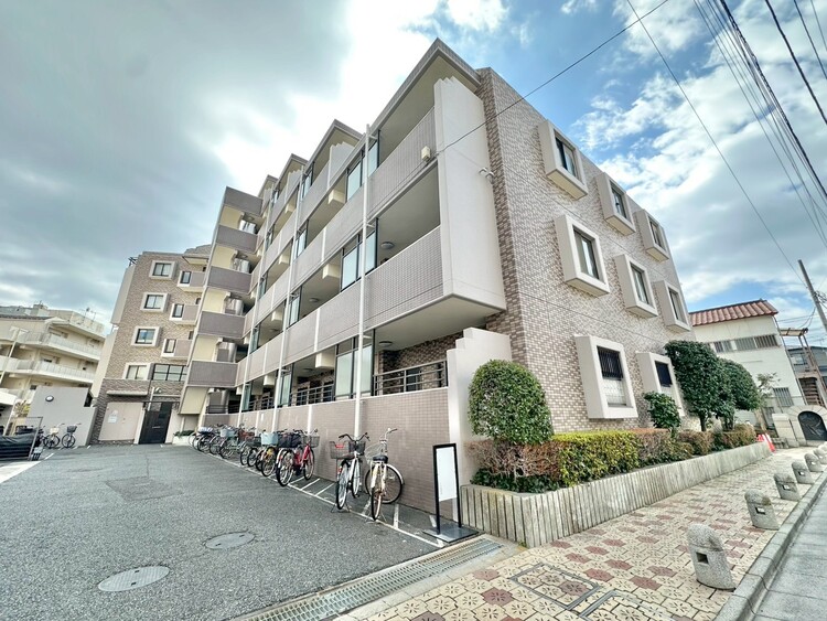 外観 ライフプランニングからローンまで、一貫してご説明させていただきます。お気軽にお問い合わせくださいませ。