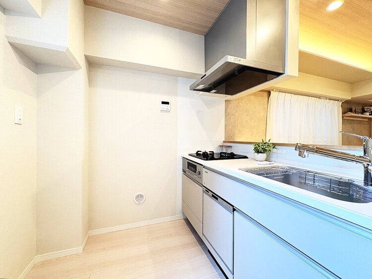 キッチン 洗練されたスタイリッシュなデザイン性と使いやすさを備えた仕様。