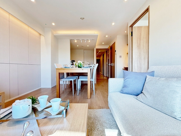 居間 過ごす時間が、たくさんの思い出として紡がれていく場所。