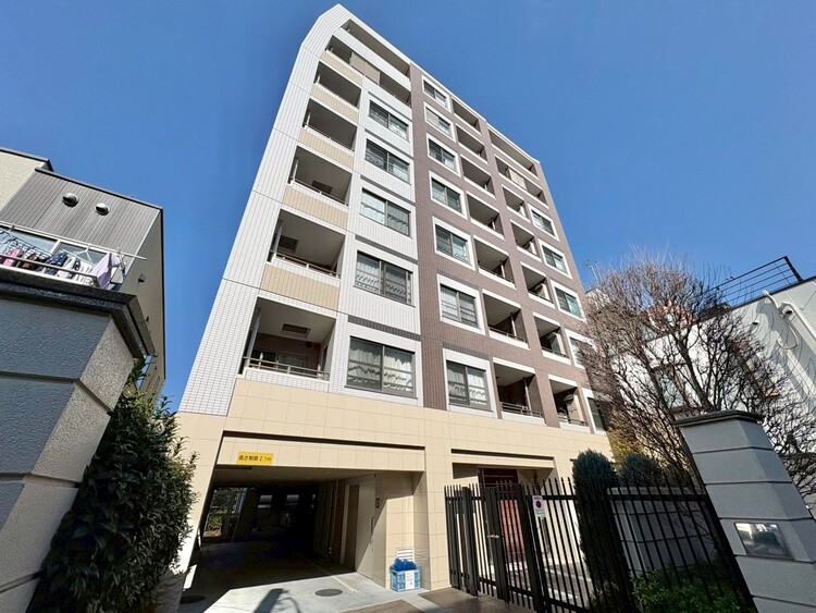 外観 資料には掲載していない情報が、現地にはたくさんあります。是非一度、現地をご確認ください。