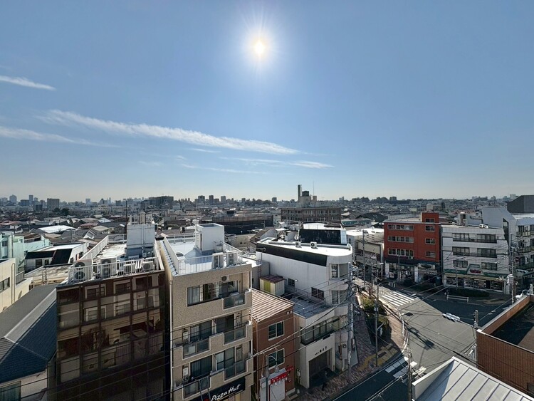 バルコニー 頬をなでる、優しい風を感じることが出来ます。