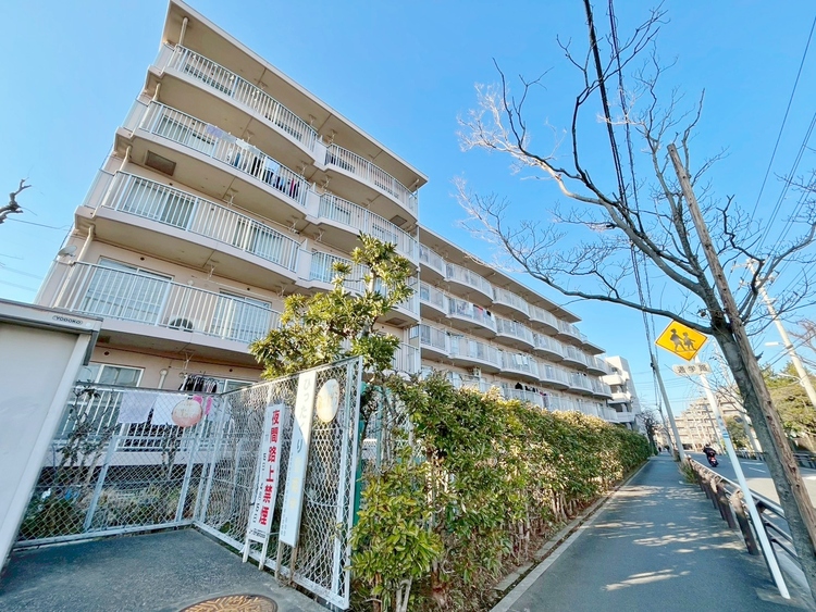 外観 資料には掲載していない情報が、現地にはたくさんあります。是非一度、現地をご確認ください。