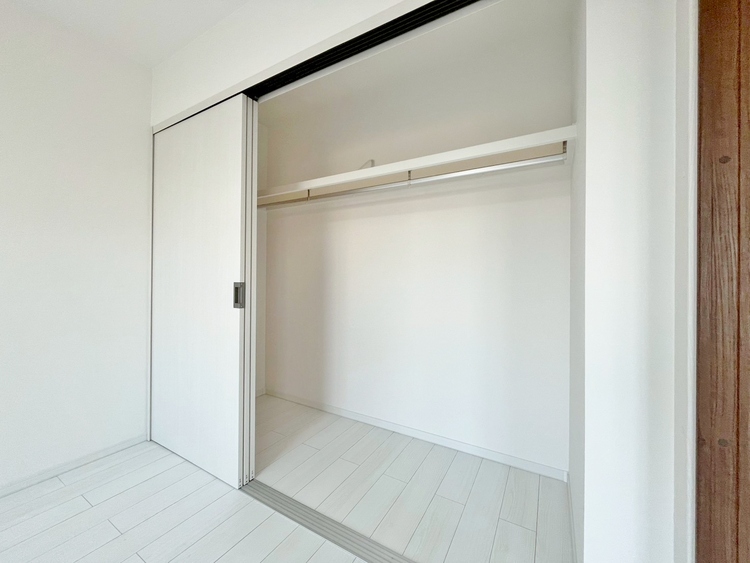 収納 居室にはクローゼットがあり、荷物もスッキリ収納して快適にお過ごしいただけます。