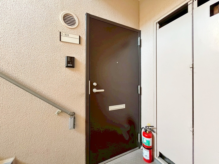 玄関 玄関を開ければ、そこは安らぎのご自宅。