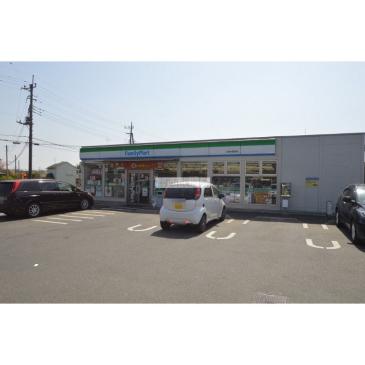 周辺 ファミリーマート(約900m)